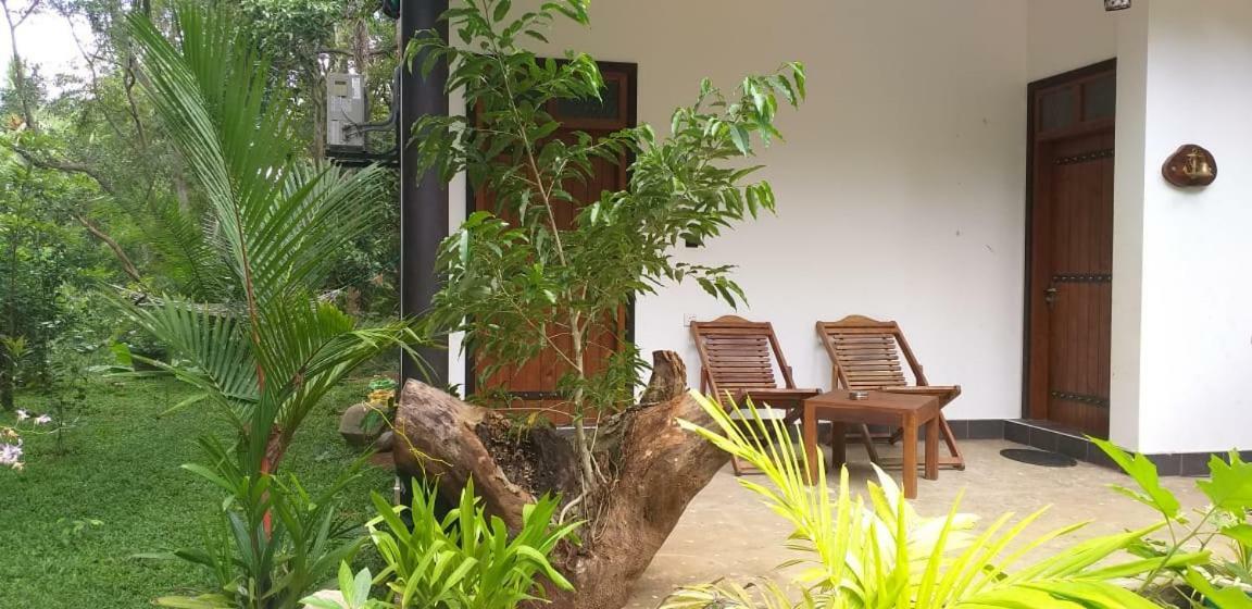 Peacock Riverside Udawalawe Exterior photo
